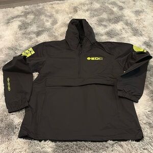 Wind breaker coat